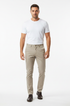 Calça Chino Liven - Estúdio Fundo Branco
