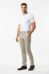 Calça Chino Liven - Estúdio Pose 2