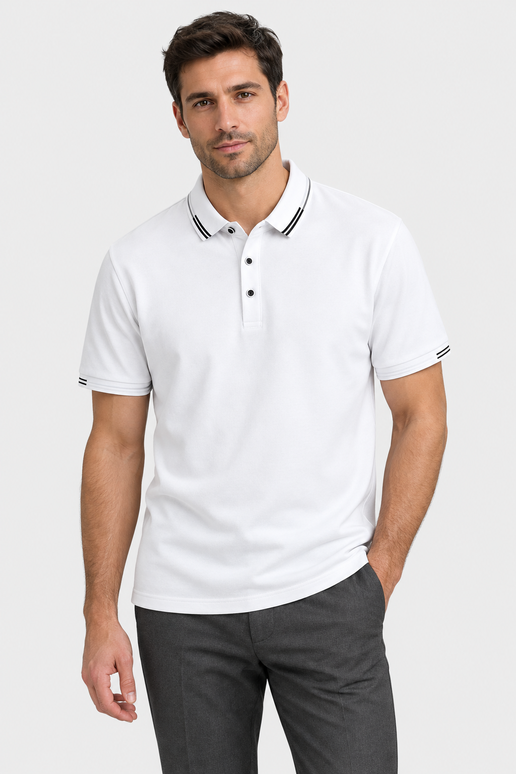 Polo branca com novo modelo e fundo #F2F2F2