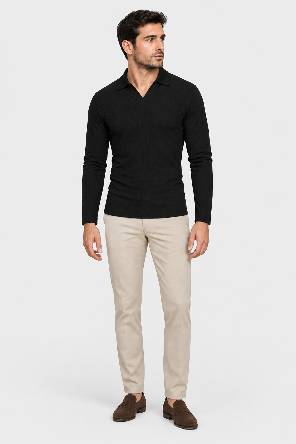 Polo preta de manga longa, corpo inteiro